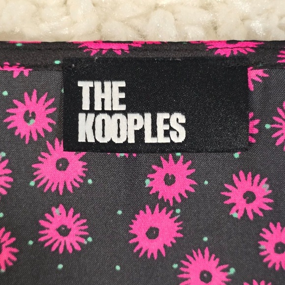 The Kooples Top Womens Large 3 Pink Black Floral V-Neck Blouse Preppy Cottage - Picture 4 of 11